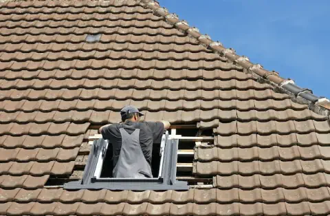 Pose de velux - Saint-Priest-des-Champs